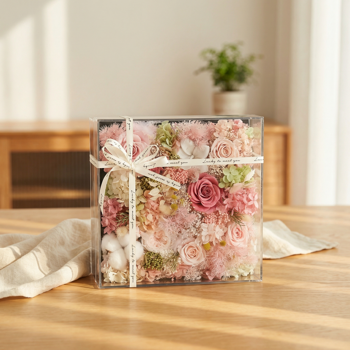 靜謐時光 ⟡ 25cm 奢華亞克力永生花藝禮盒